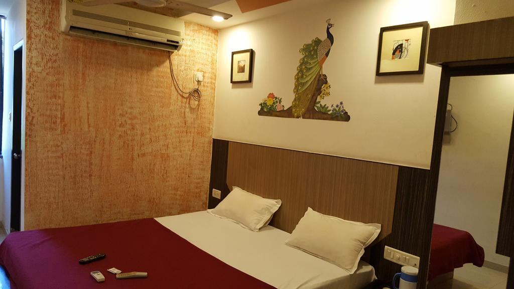 Hotel Relish วาโดดารา ภายนอก รูปภาพ