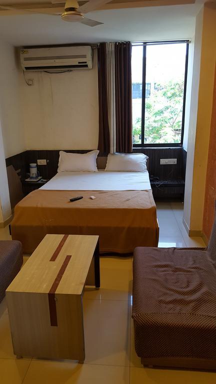 Hotel Relish วาโดดารา ภายนอก รูปภาพ